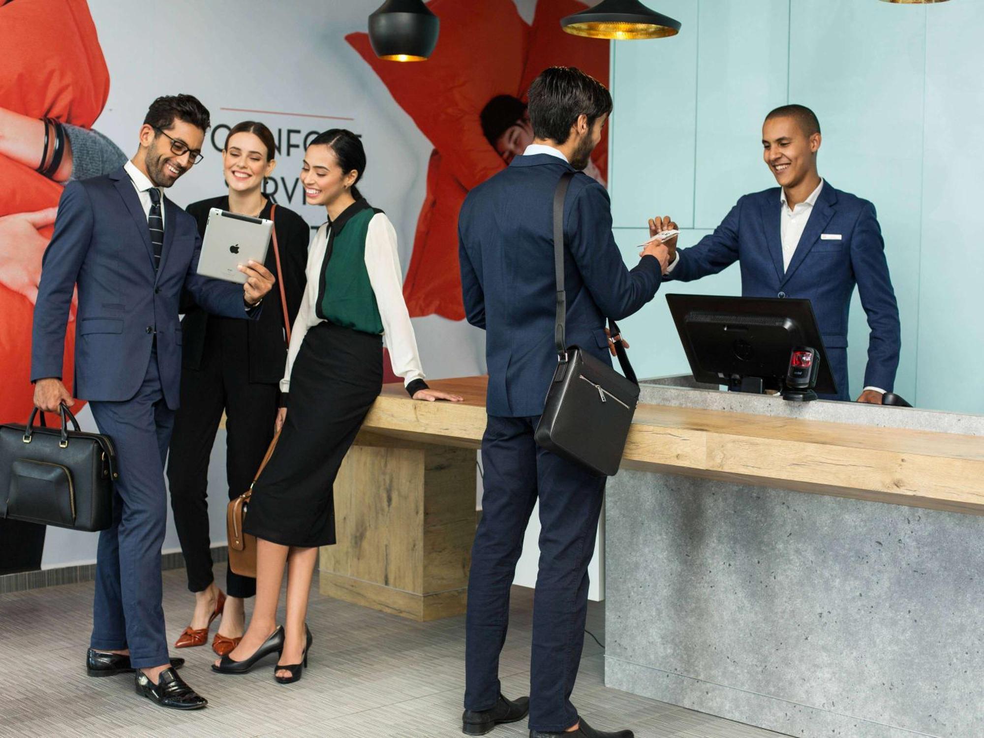 Hotel Ibis Rabat Agdal Exterior foto
